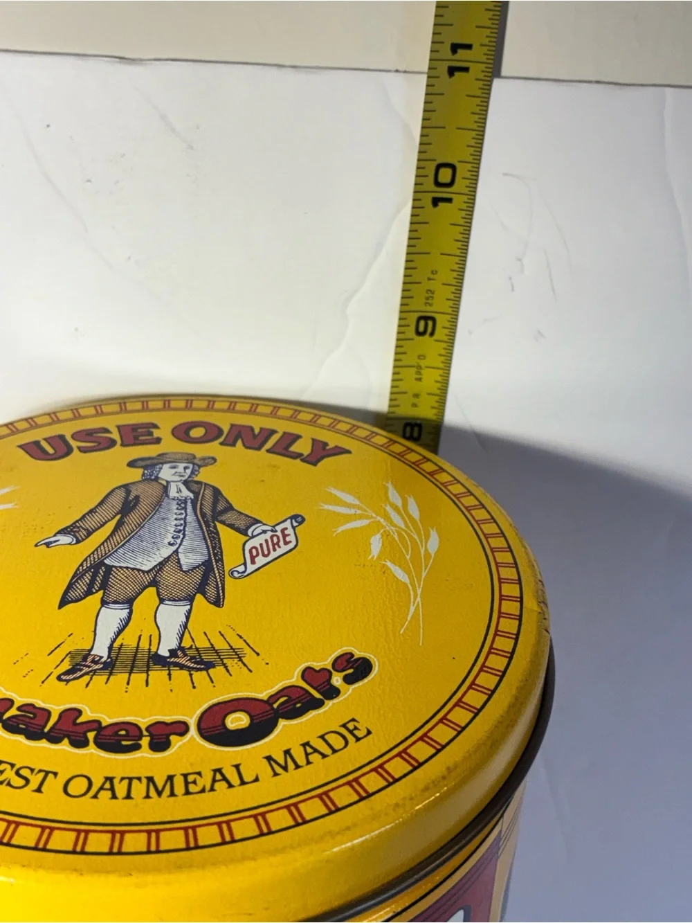 Quaker Rolled White Oats Vintage Yellow Red Tin - Quaker